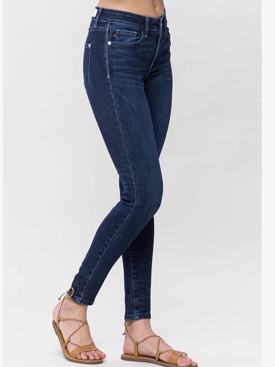 Judy Blue Denim - Judy Blue Women's Mid Rise Classic Crinkle Ankle Detail Skinny Jeans Size 7/28